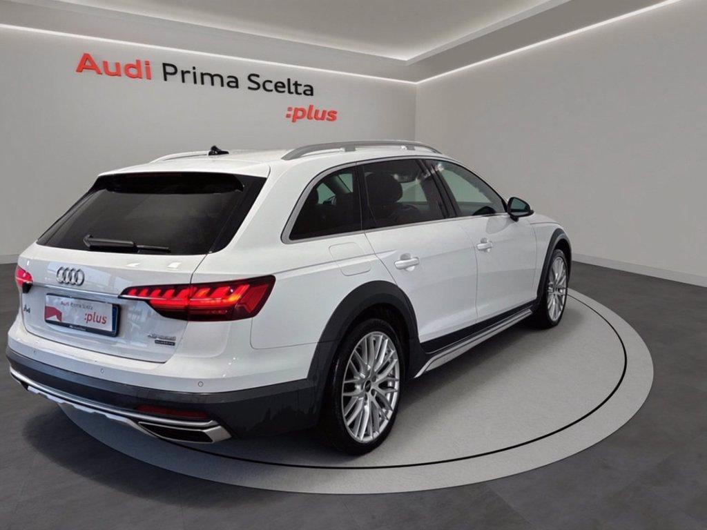 AUDI A4 allroad 40 2.0 tdi mhev identity contrast quattro 204cv s-tronic del 2022