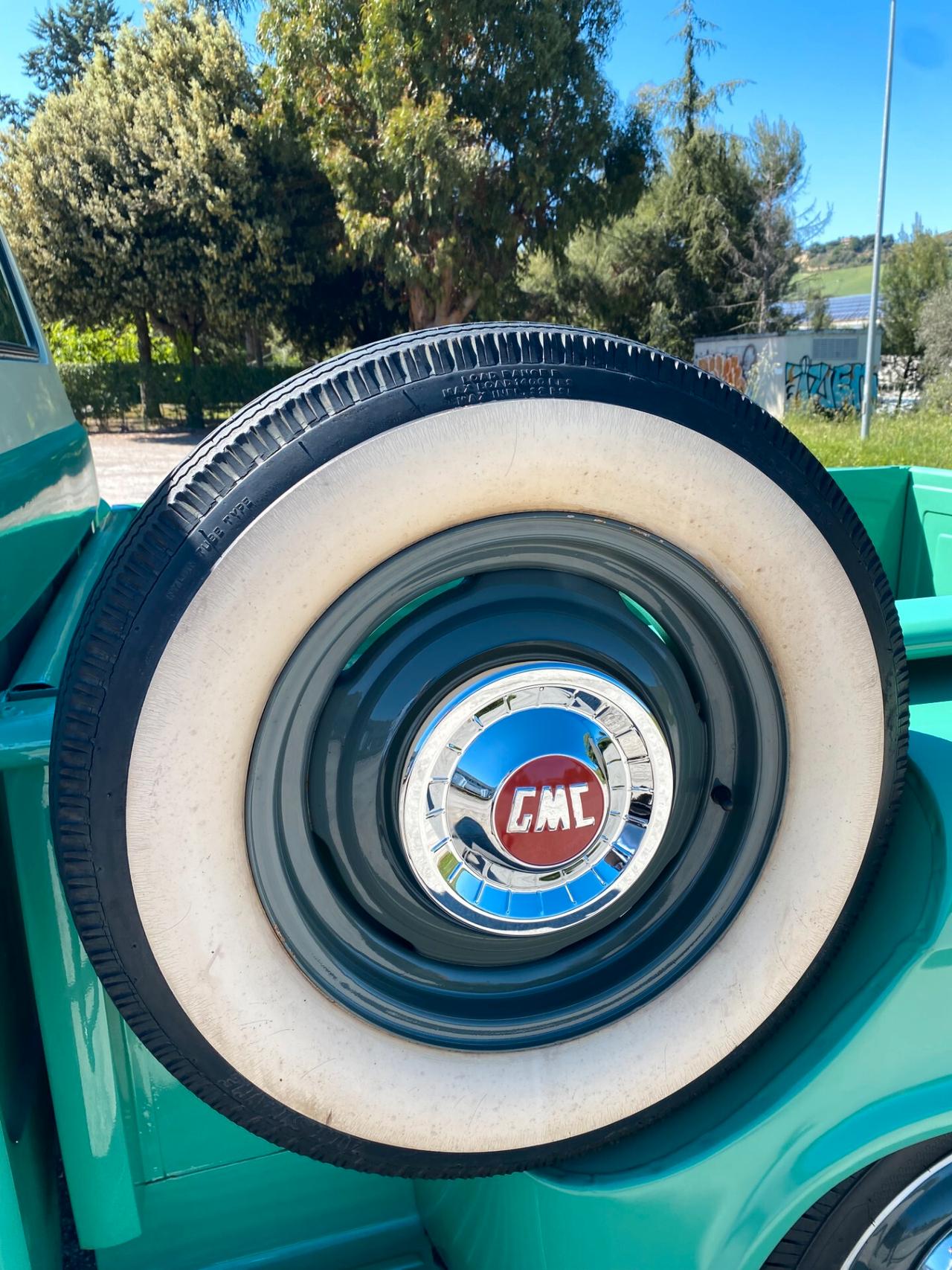 GMC 100 PICK UP
