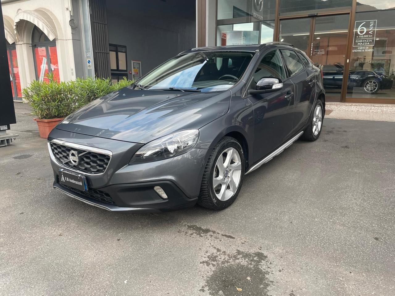 Volvo V40 Cross Country V40 Cross Country D2 1.6 Momentum