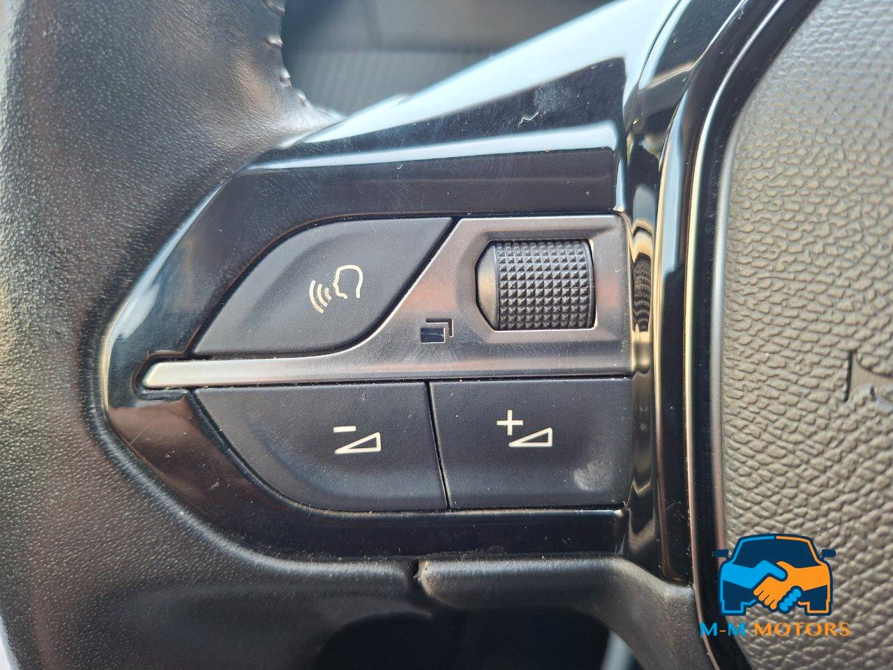 Peugeot 208 5 Porte 208 1.5 bluehdi Allure unico proprietario