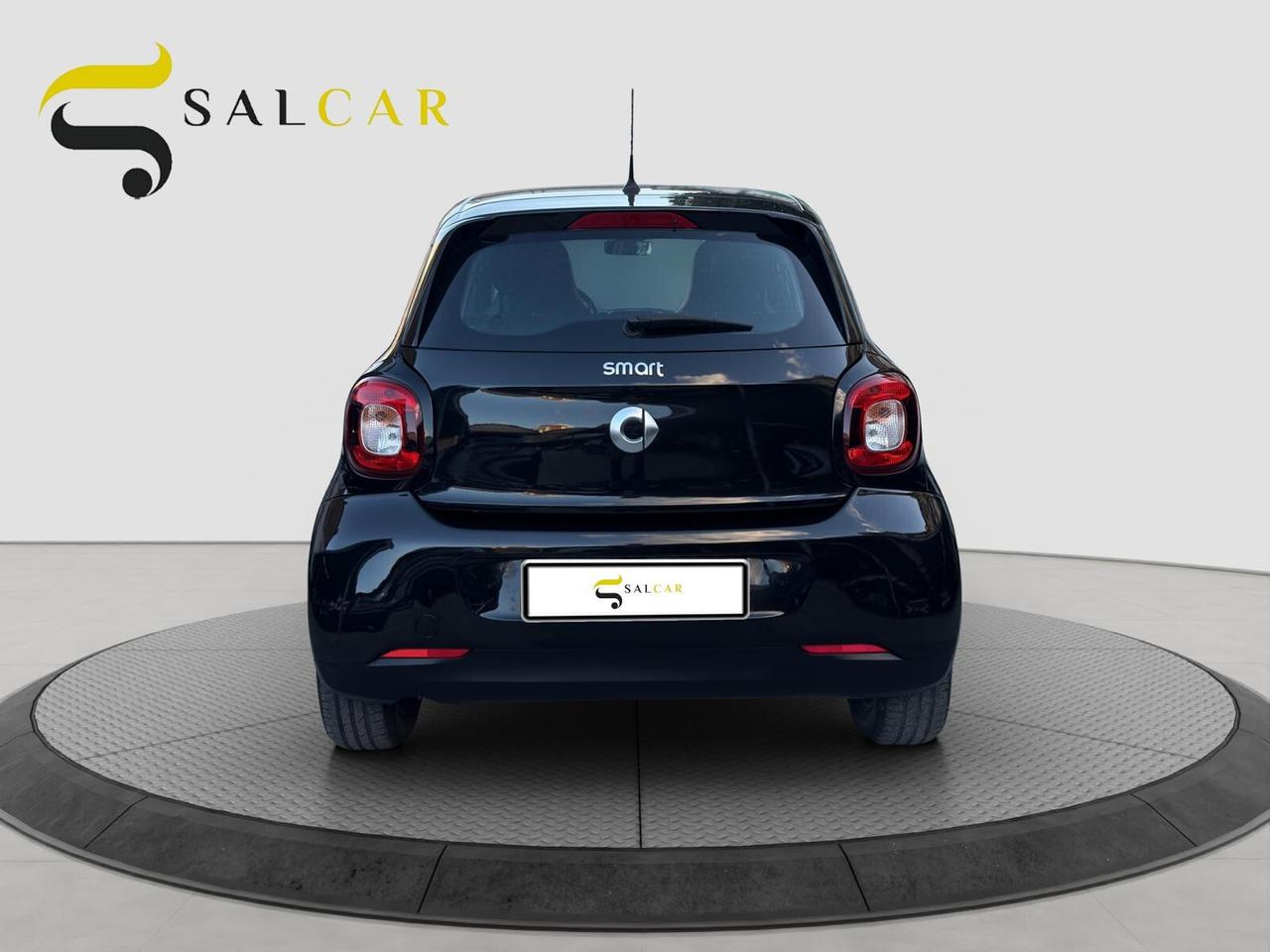 Smart ForFour 0.9 90cv twinamic Passion automatica 2019