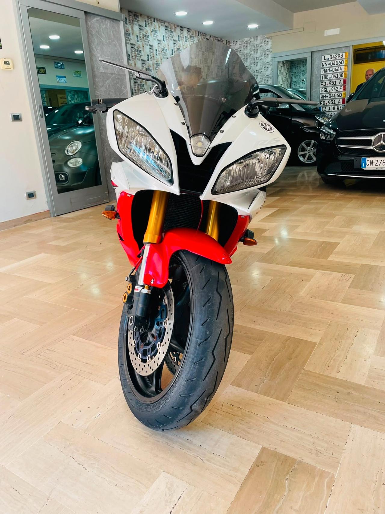 Yamaha YZF R6 Competition White/Red