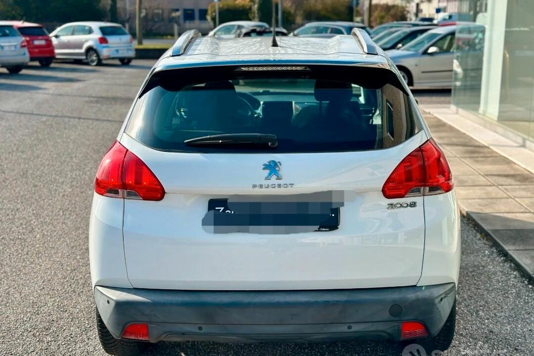 Peugeot 2008 1.2 benz 82CV - Garanzia 12 Mesi