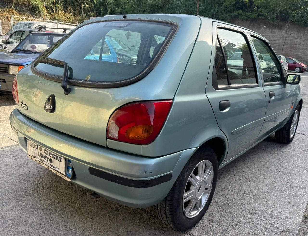 Ford Fiesta 1.2i 16V cat 5 porte Ghia