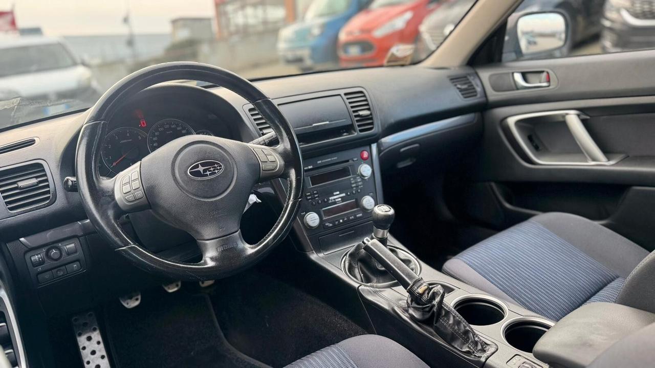 Subaru Legacy 2.0D 16V Station Wagon 2009