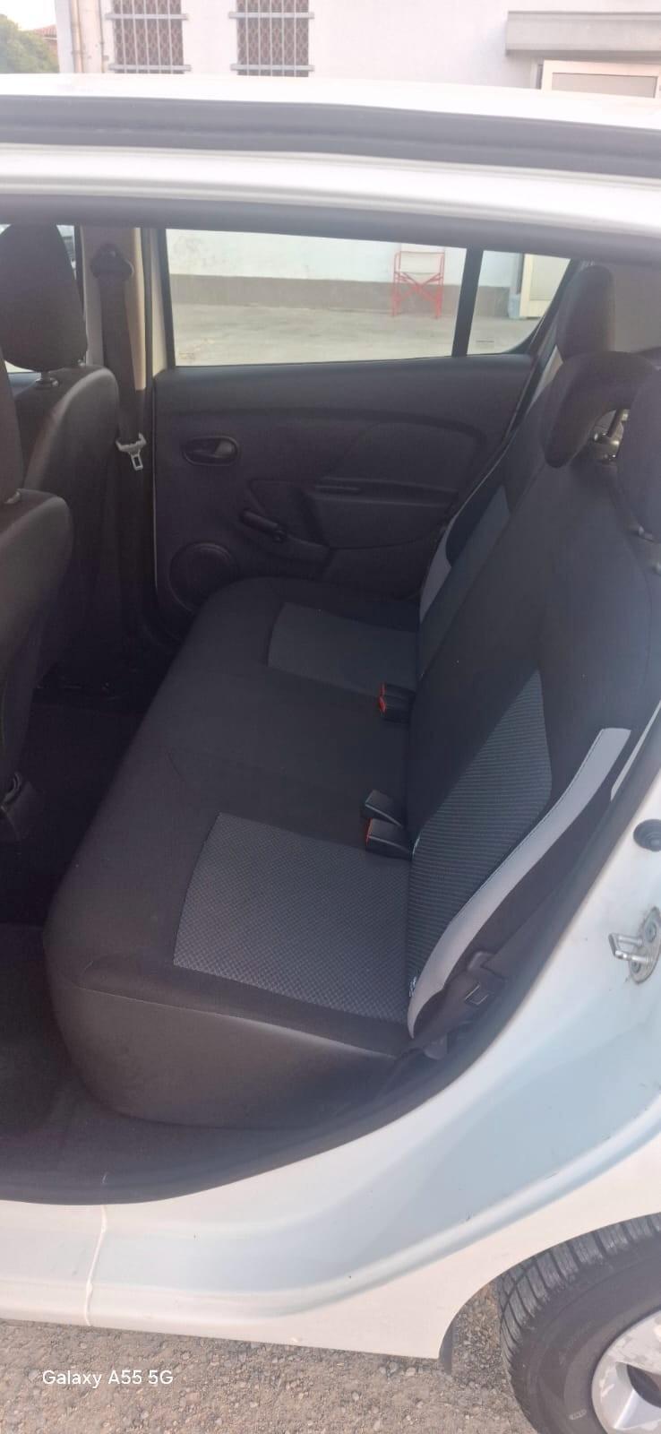 Dacia Sandero 0.9 TCe 12V T-GPL 90 Start&Stop SS Lauréate Family