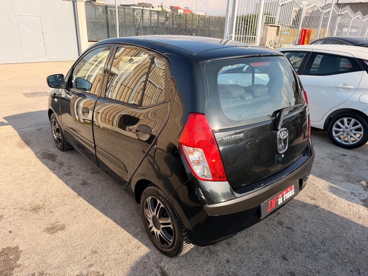 Hyundai i10 1.1 BlueDrive GPL Style BLOCK SHAFT