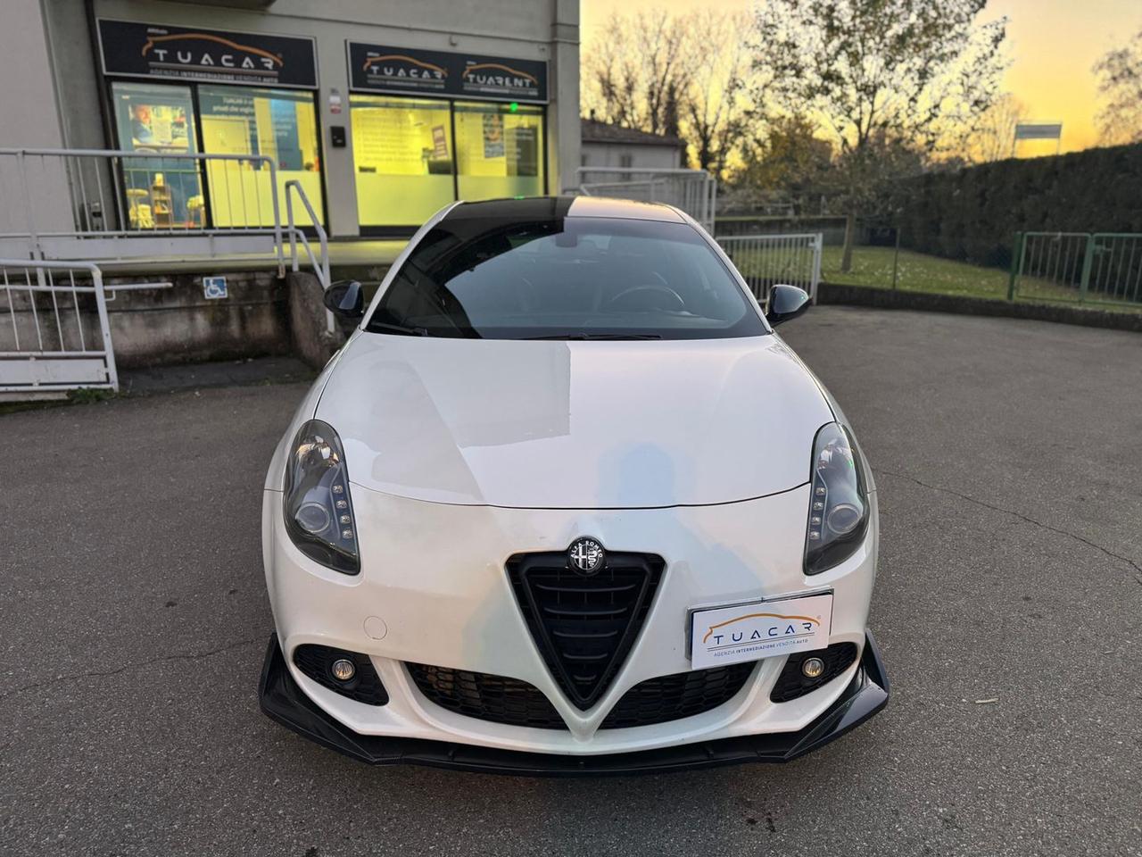 Alfa Romeo Giulietta Distinctive 1.75 TBi 16 #8054