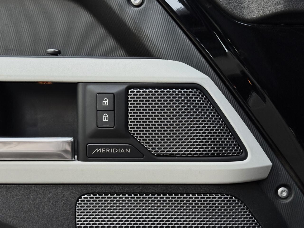 Land Rover Defender 90 3.0d i6 X-Dyn HSE TETTO