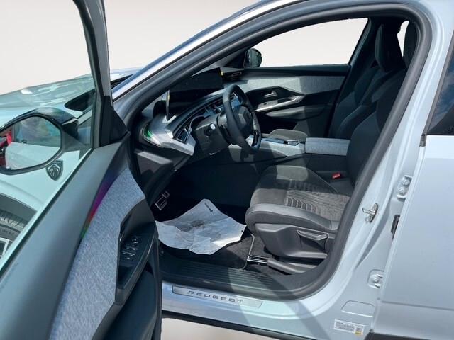 Peugeot 5008 Hybrid 136 e-DCS6 GT