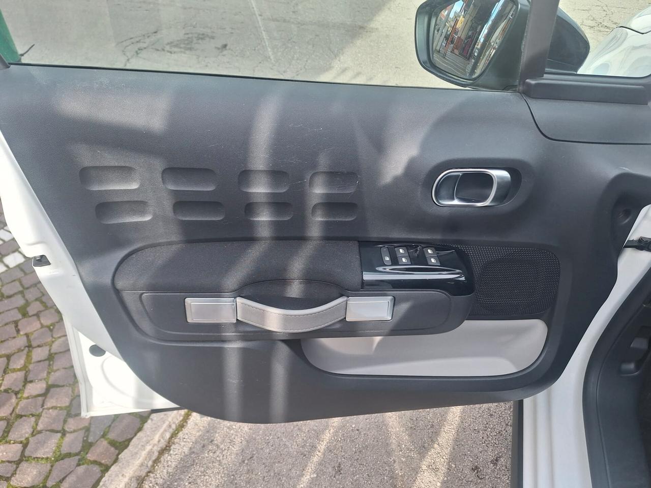 Citroen C3 PureTech 82 Shine