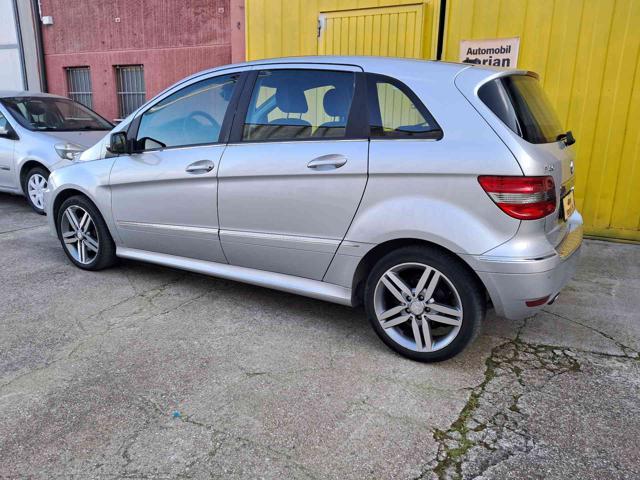 MERCEDES-BENZ B 180 CDI Premium ok neopatentati
