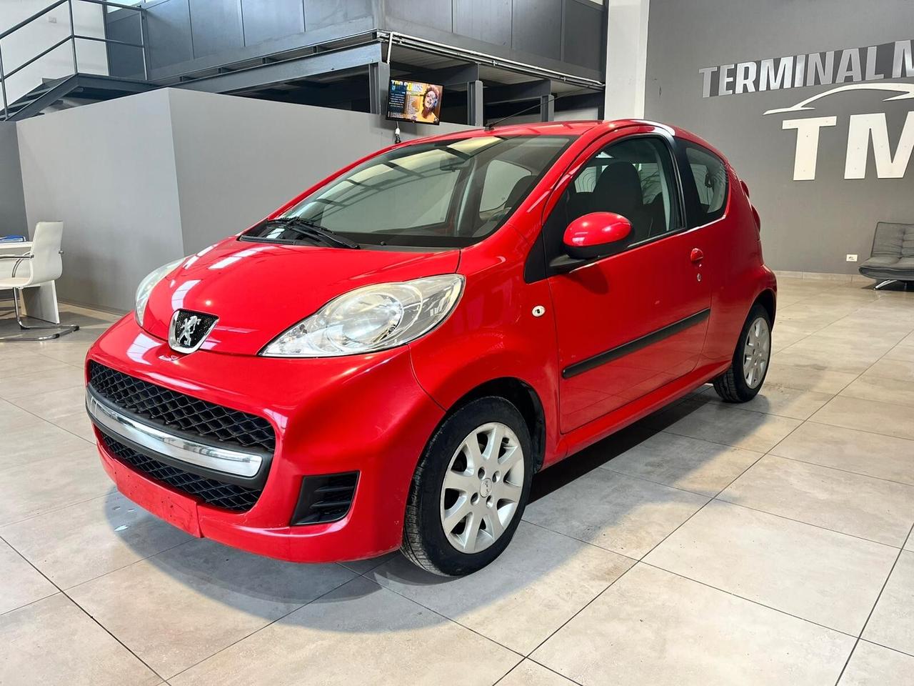 Peugeot 107 1.0 68CV 3p. Plaisir