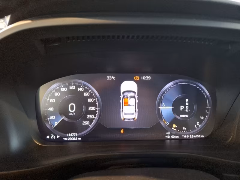 VOLVO XC40 T4 RECHARGE PLUG-IN AUTO CORE SUV
