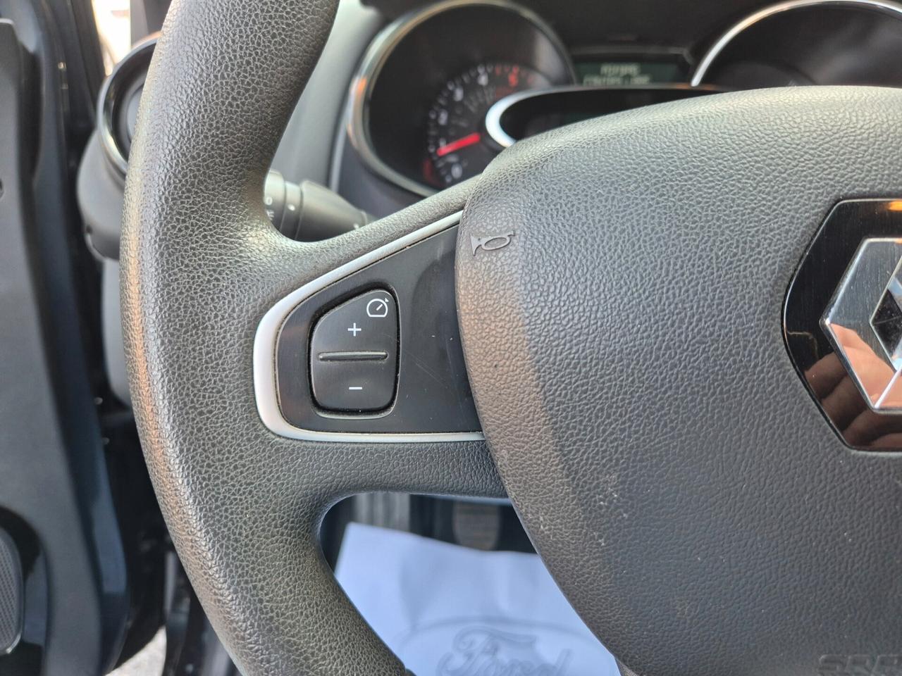 Renault Clio dCi 8V 75 CV 5 porte Duel2