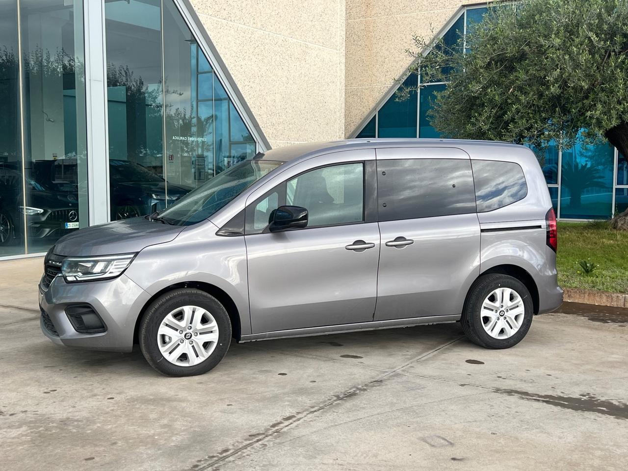 Renault Kangoo 1.5 blue dci possibilità noleggio no scoring