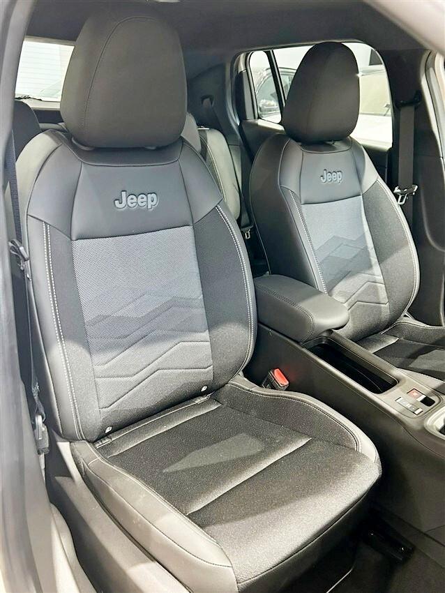 Jeep Avenger 1.2 Turbo 100 CV MHEV Altitude