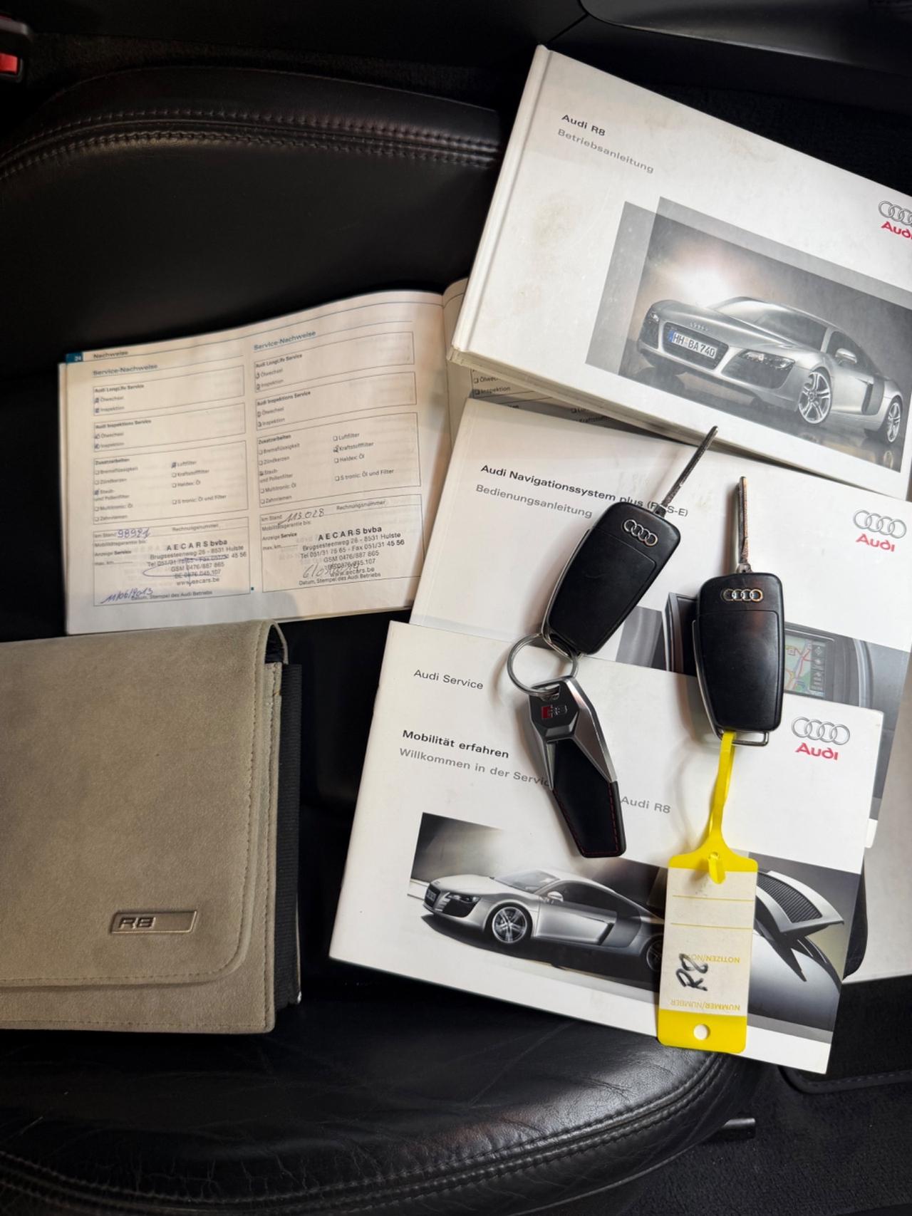 Audi R8 4.2 V8 FSI quattro R tronic
