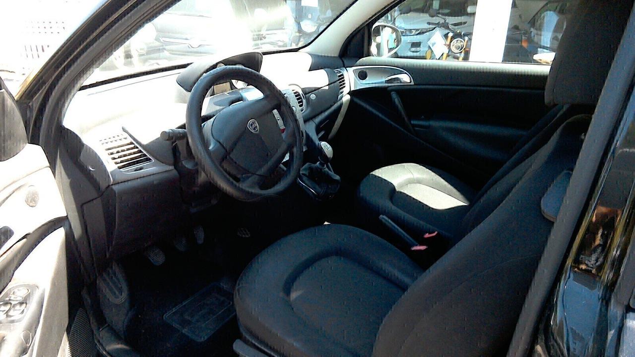 LANCIA YPSILON 2 SERIE - 1.2 69 CV ARGENTO - BENZINA/GPL