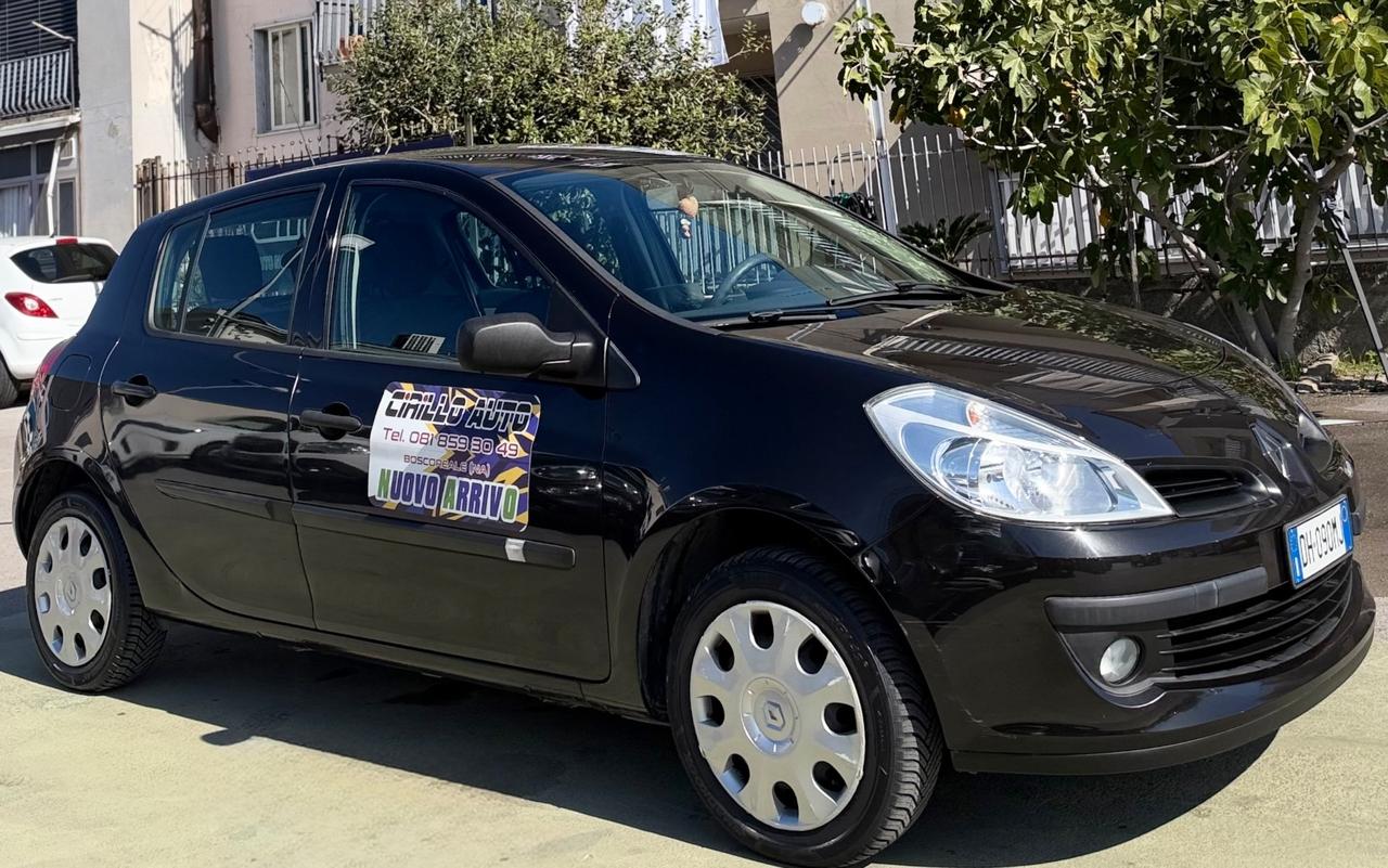 Renault Clio 1.2 Benzina 75 Cv