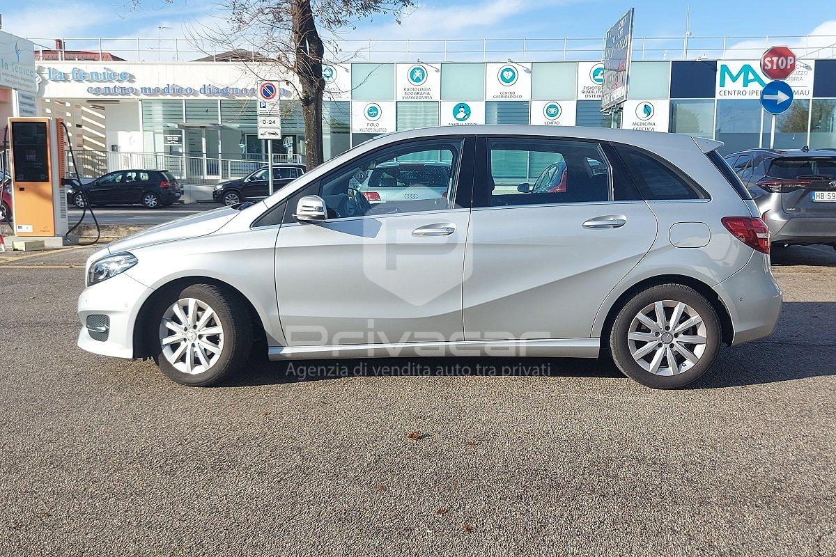 MERCEDES B 180 d Sport