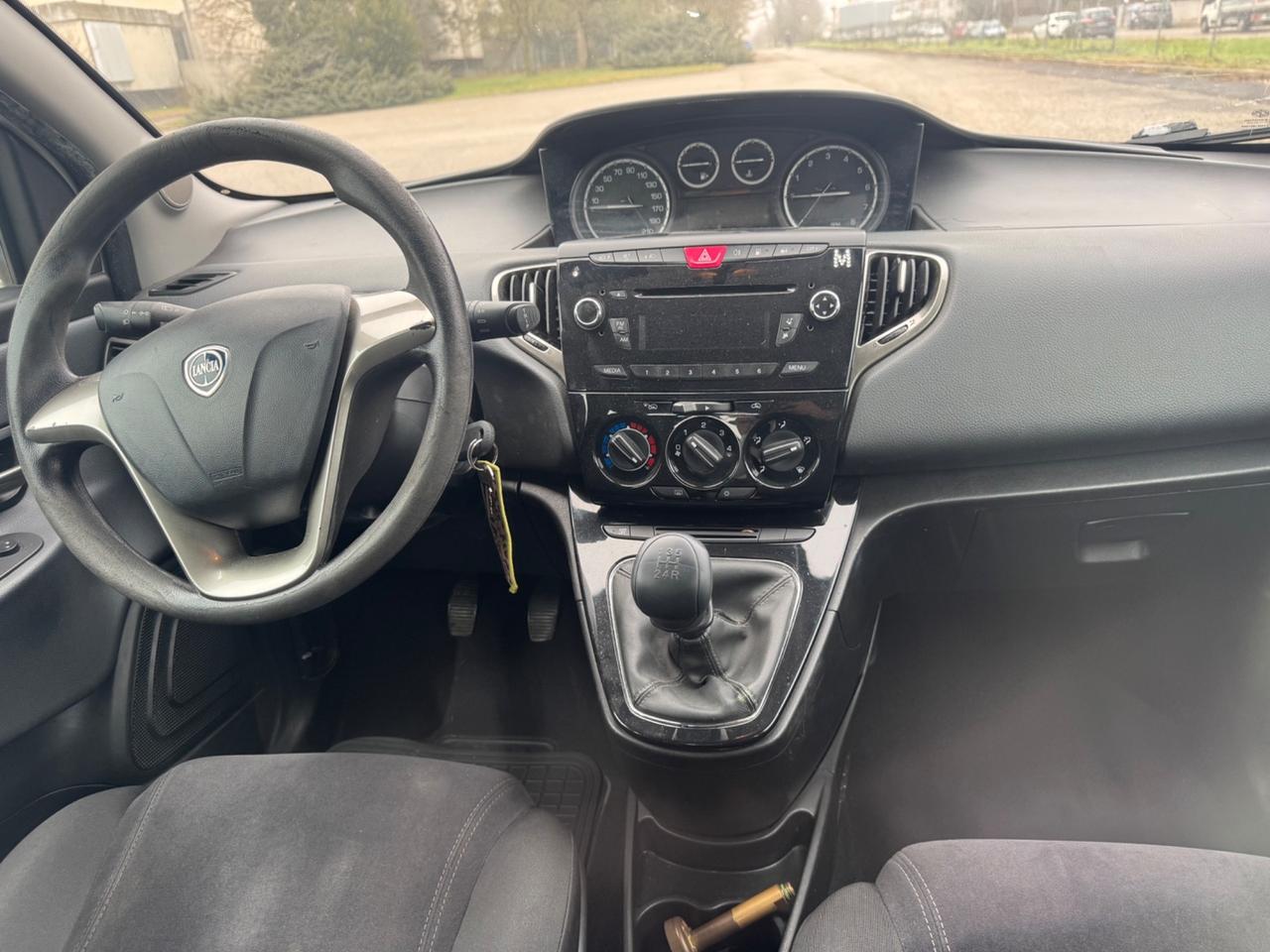 Lancia Ypsilon 1.2 69 CV 5 porte GPL Ecochic Gold