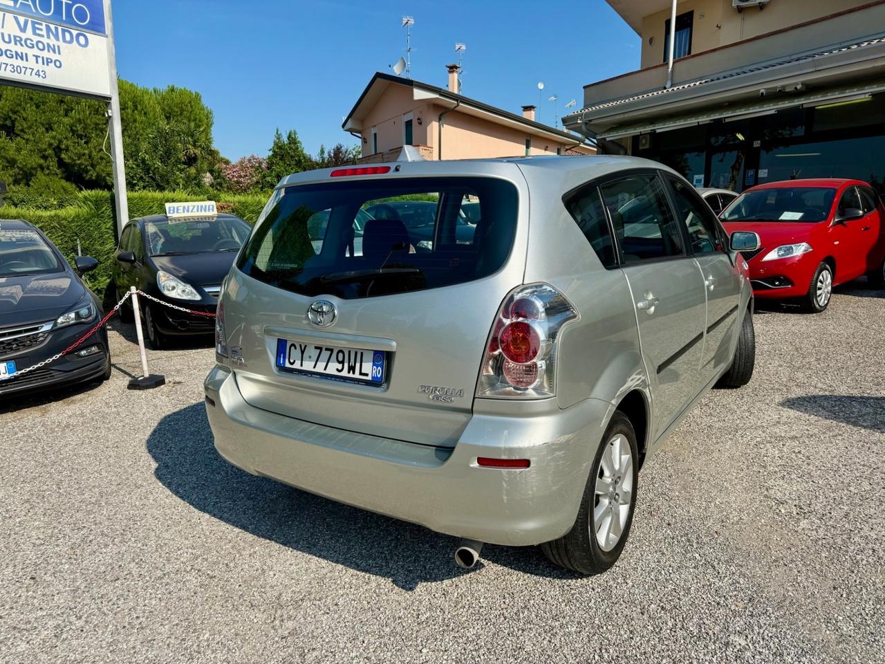 Toyota Corolla Verso 1.8 Ok NEOPATENTATI