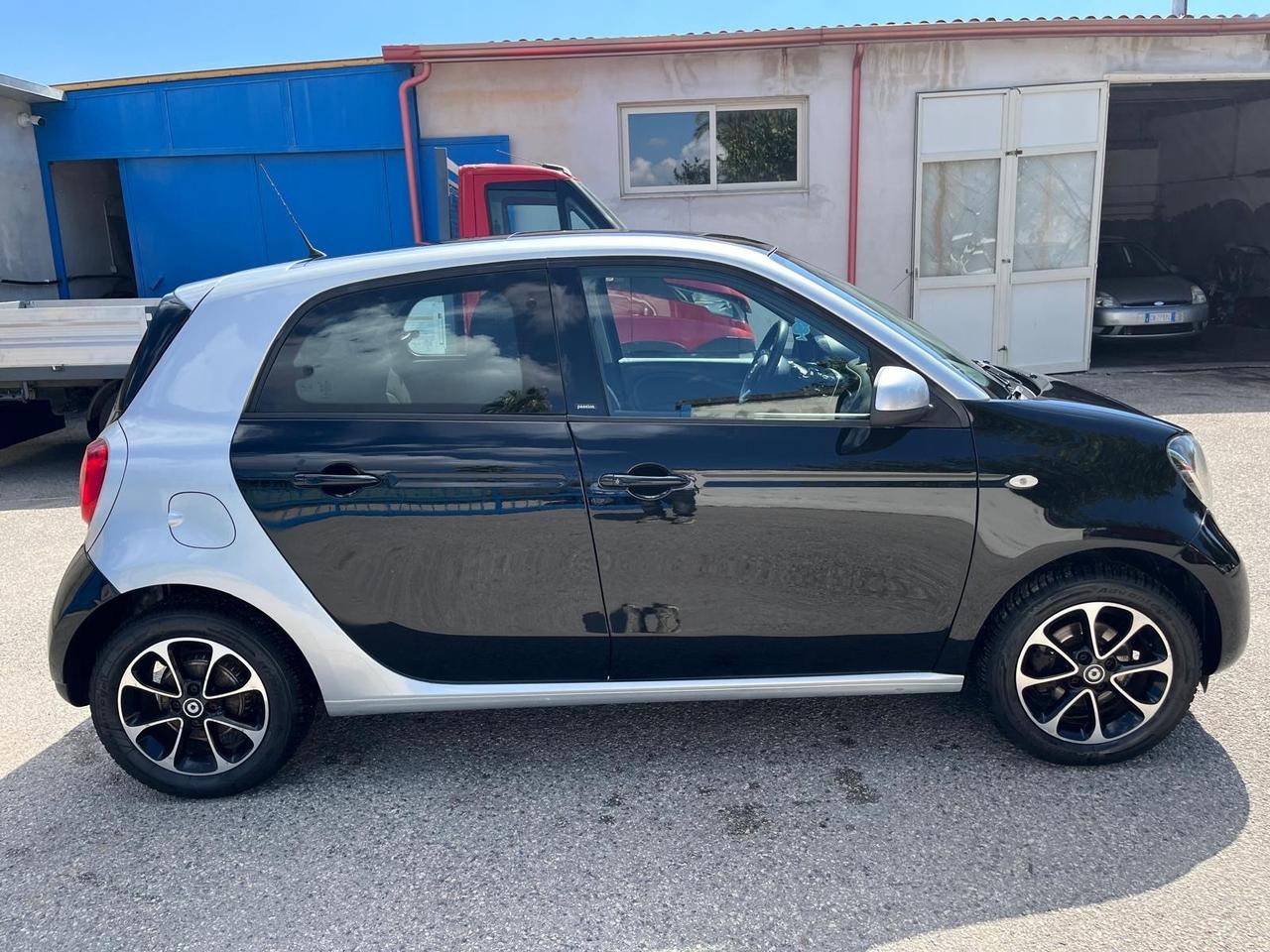 Smart forfour passion-1.0-71 cv -full -2016