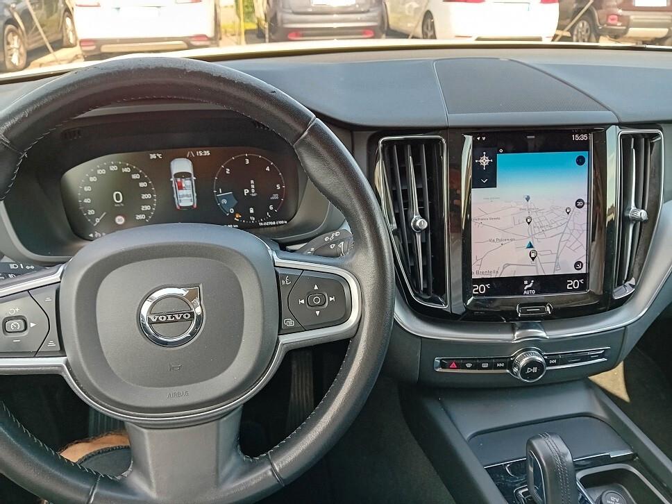 Volvo XC60 B4 (d) AWD Geartronic Momentum Pro