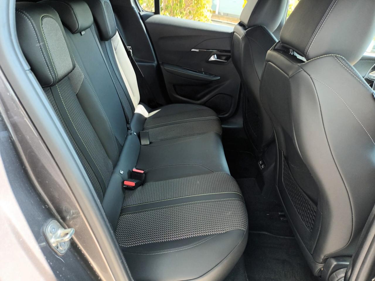 Peugeot 208 GT 1.2 PureTech 100 CV Stop&Start 5 porte