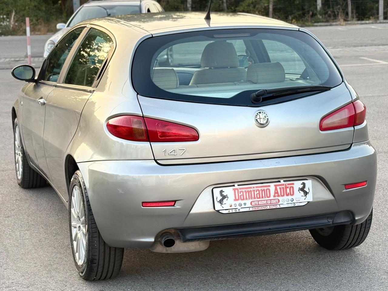Alfa Romeo 147 1.9 JTD 120 CV5P Distinctive IN ORDINE