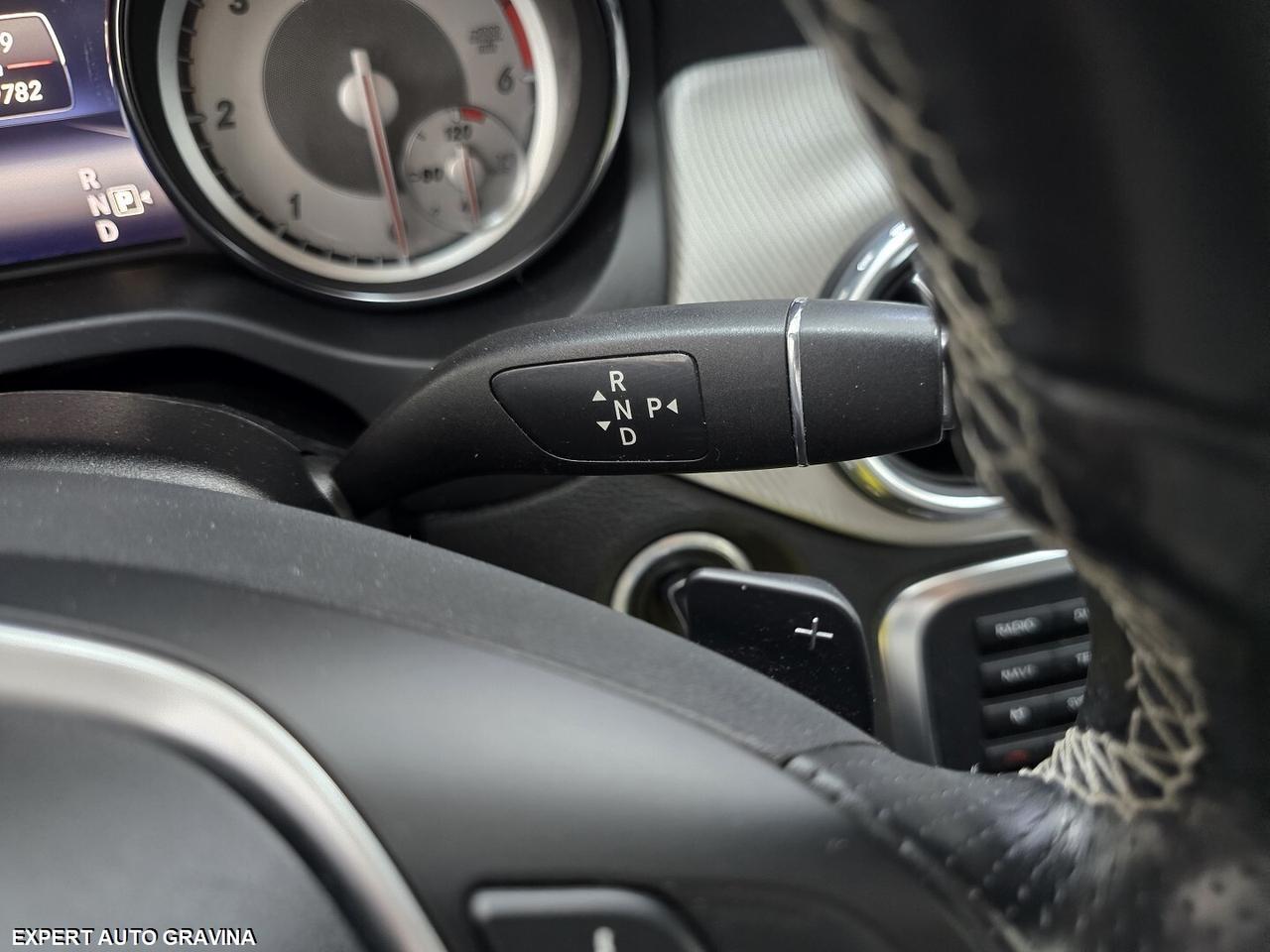 MERCEDES GLA 180d
