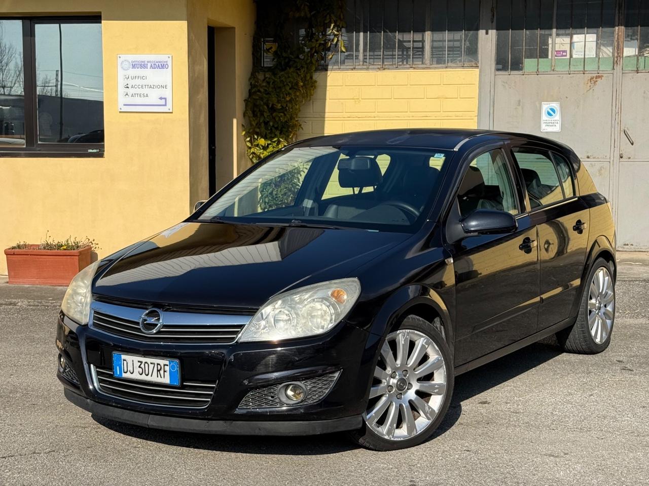 Opel Astra 1.7 CDTI 101CV 5 porte Cosmo