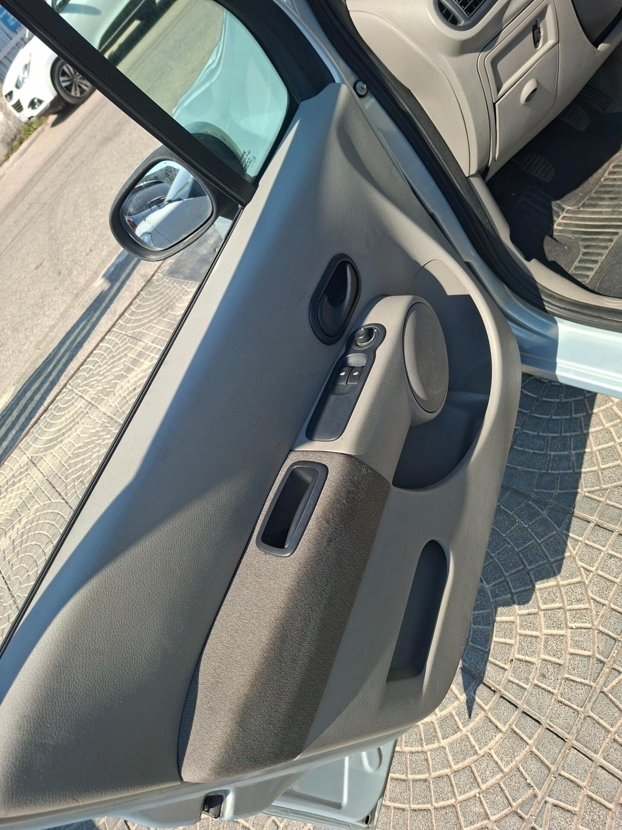 Renault Modus 1.2 16V poki km passaggio compreso