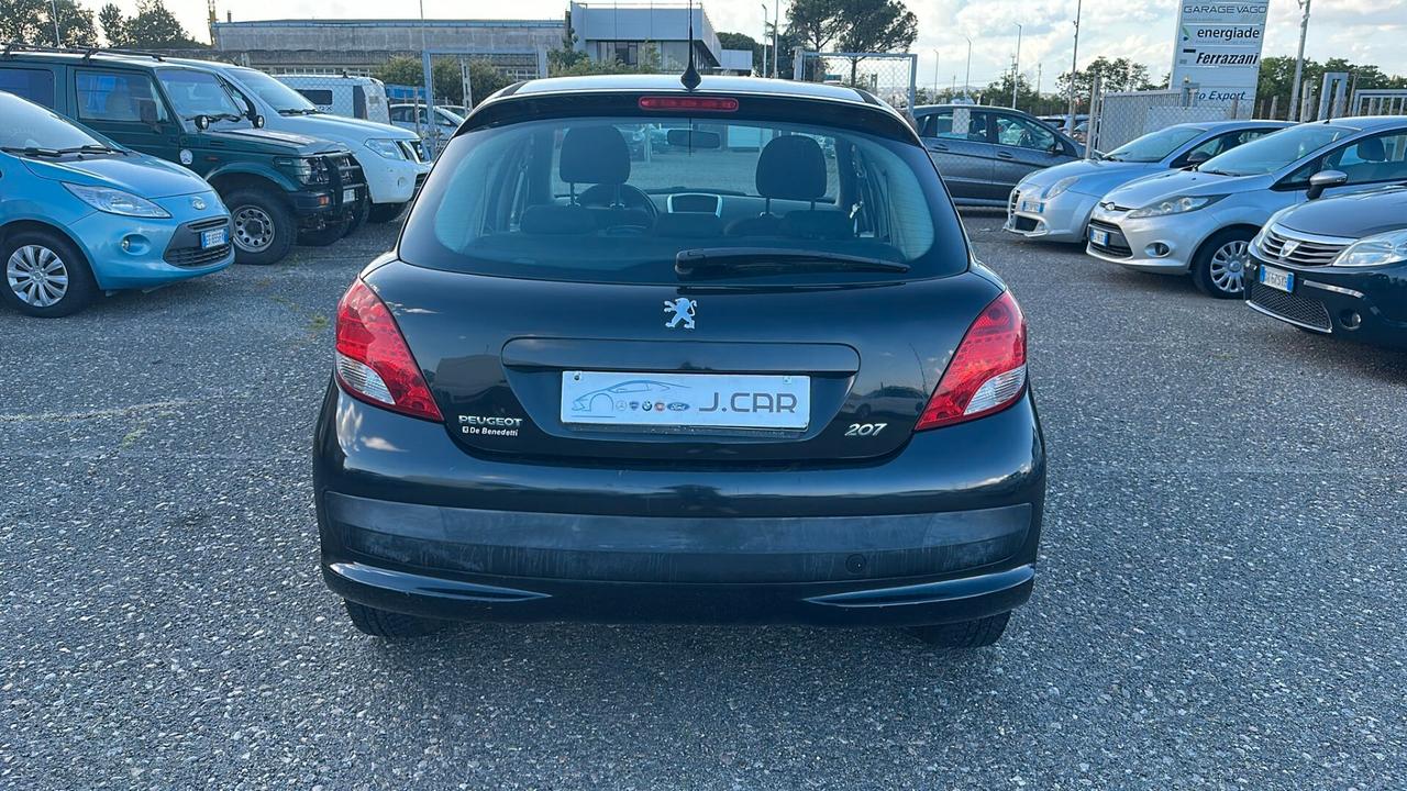 Peugeot 207 1.4 8V 75CV 5p. Millesim 200