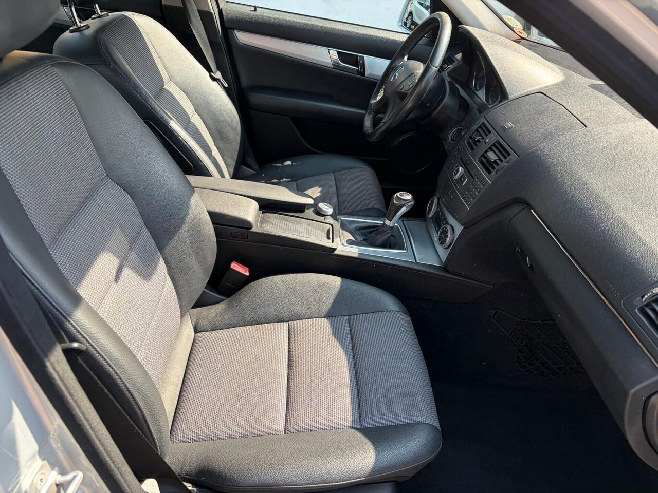 Mercedes-benz C 200 BlueEFFICIENCY Avantgarde