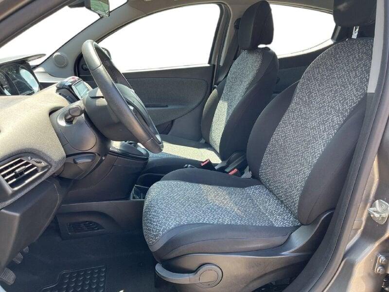 Lancia Ypsilon III 2021 1.0 hybrid Silver s&s 70cv