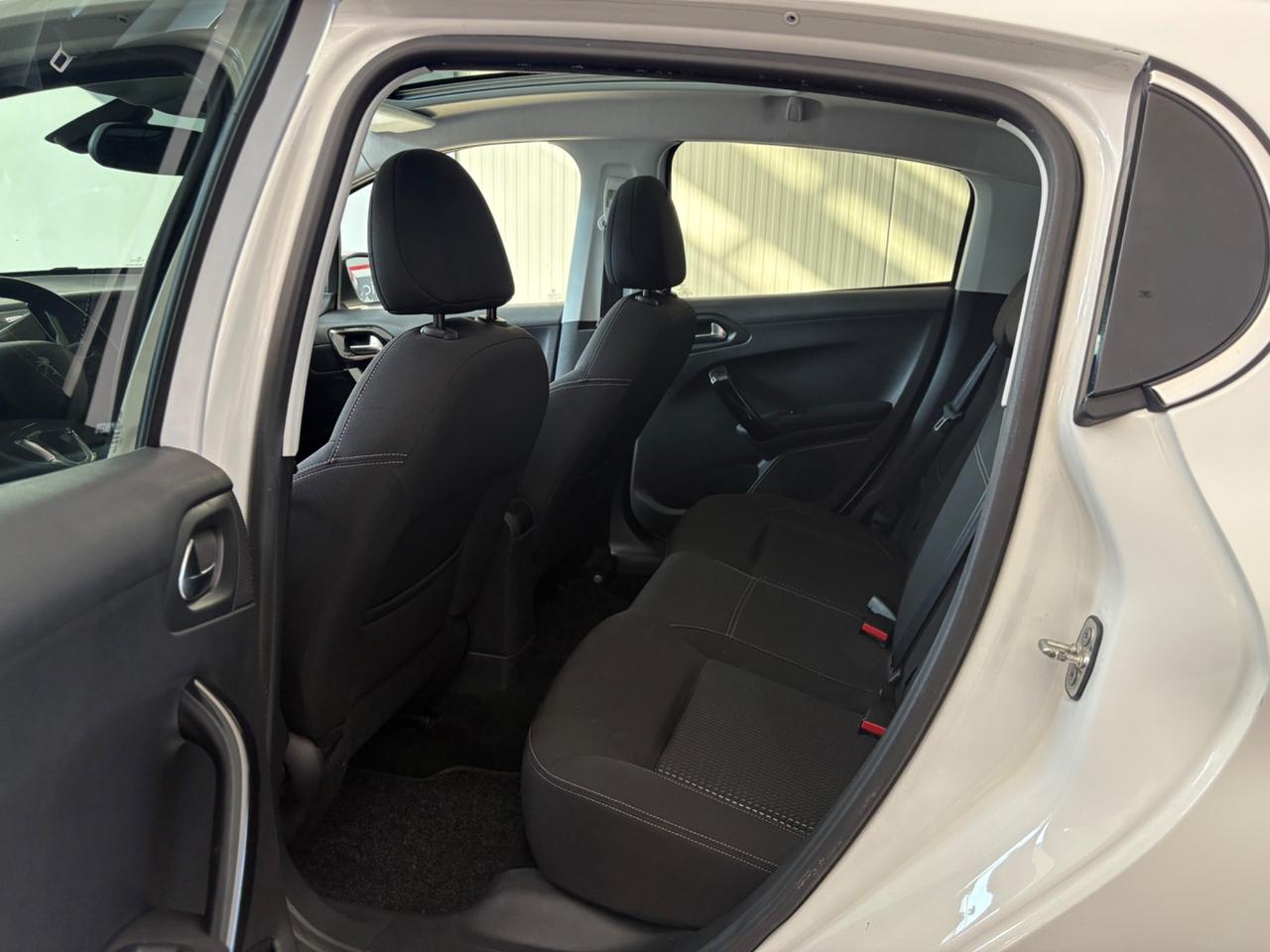 Peugeot 208 BlueHDi 75 5 porte Allure