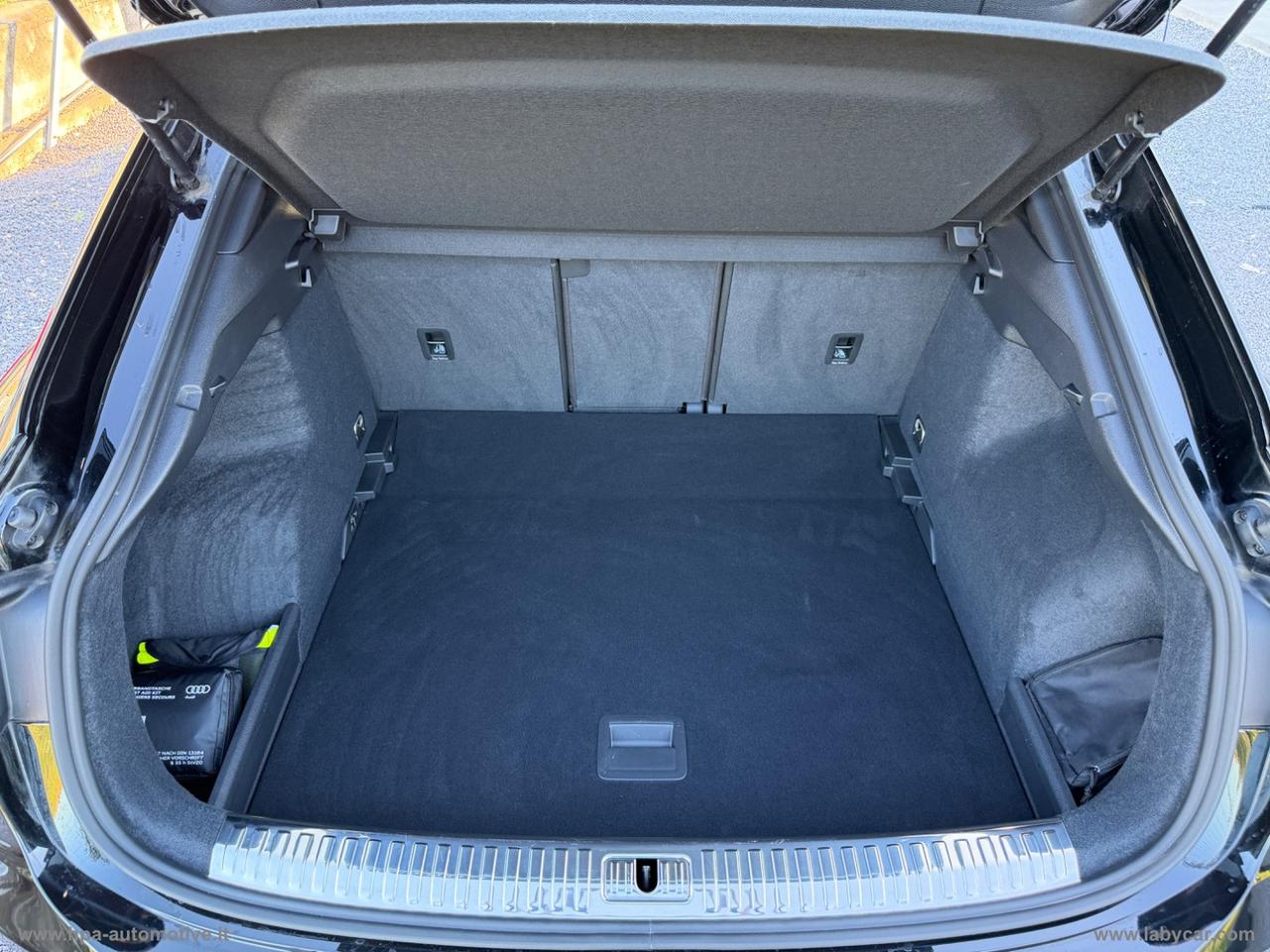AUDI Q3 SPORTBACK 2.0TDI S-line NAVI FULL LED RETROCAMERA 360