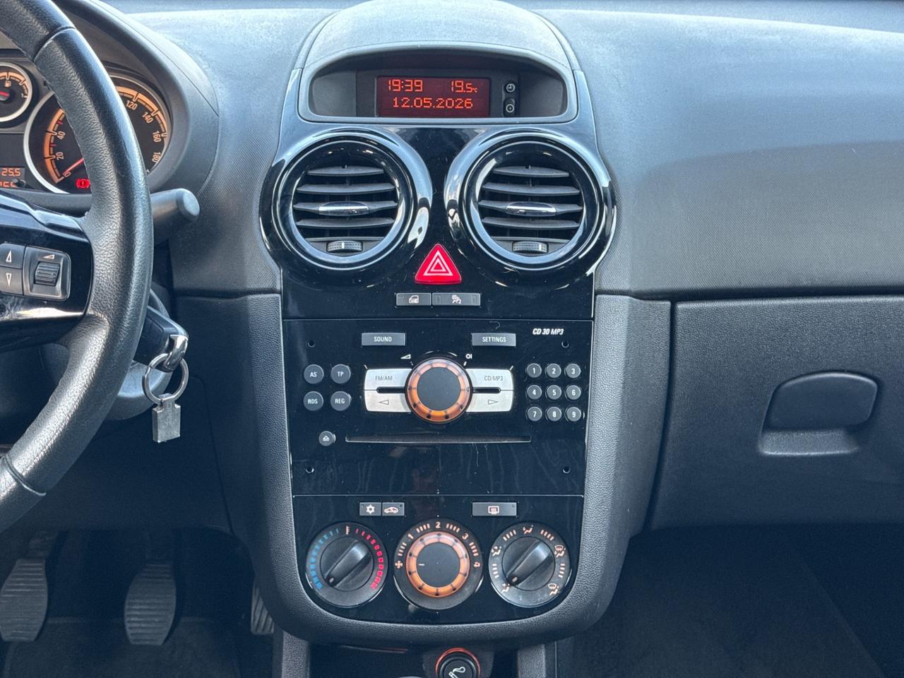 Opel Corsa 1.2 Benzina 5 porte Edition 90.000km 2011
