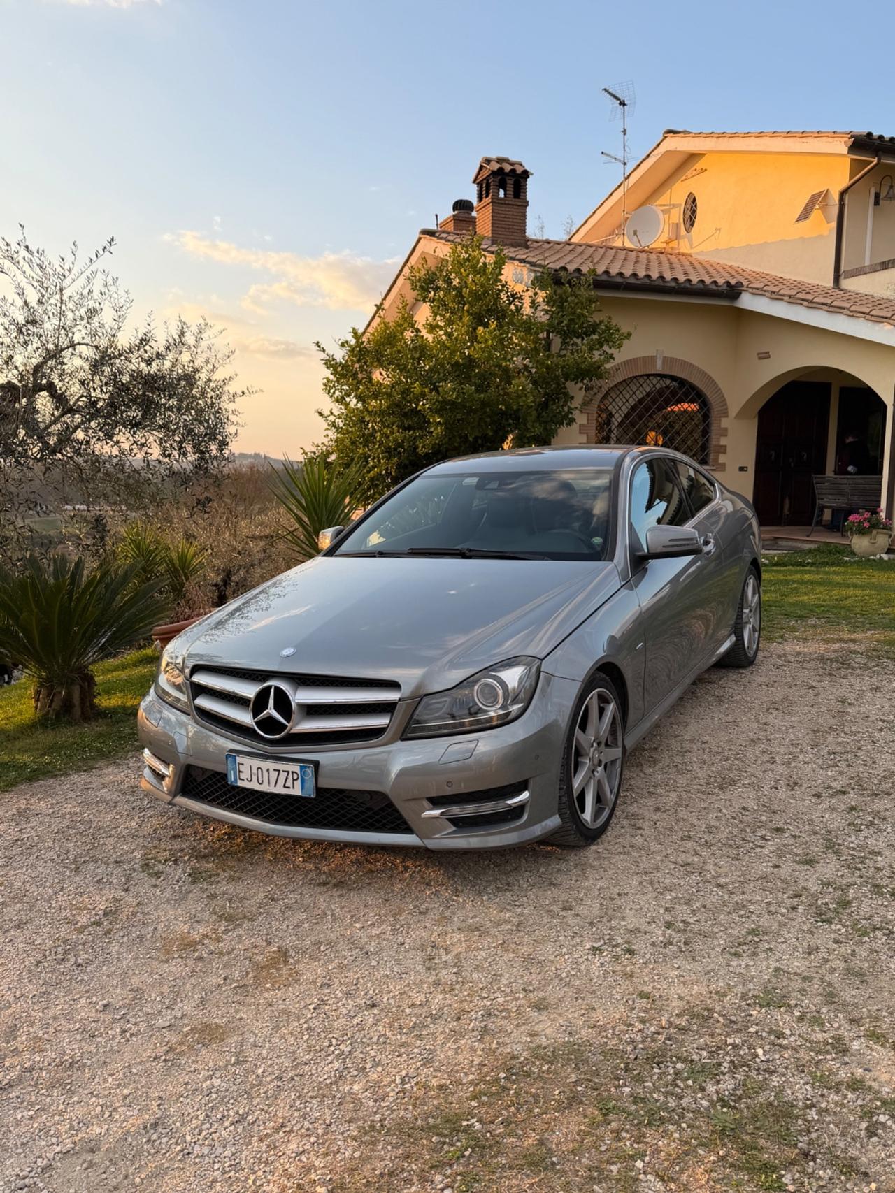 Mercedes-benz C 220 CDI BlueEFFICIENCY Coupé Avantgarde