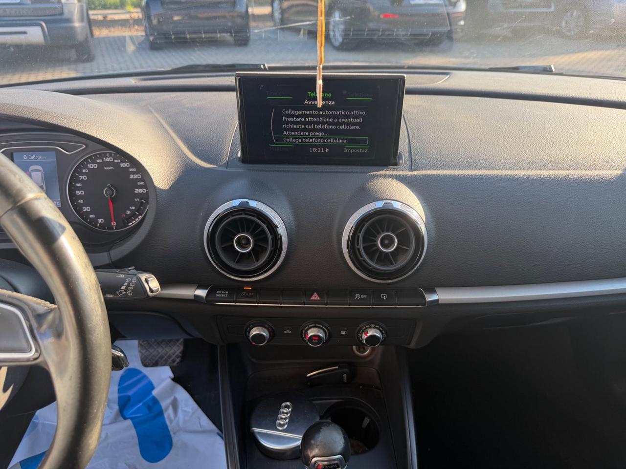 Audi A3 1.6 TDI clean diesel S tronic Ambition