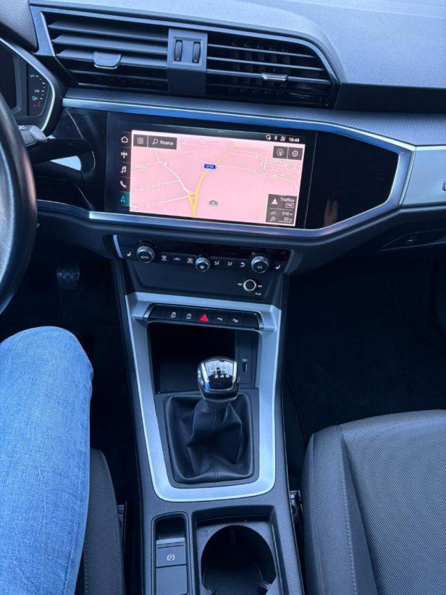 AUDI Q3 35 TDI Quattro