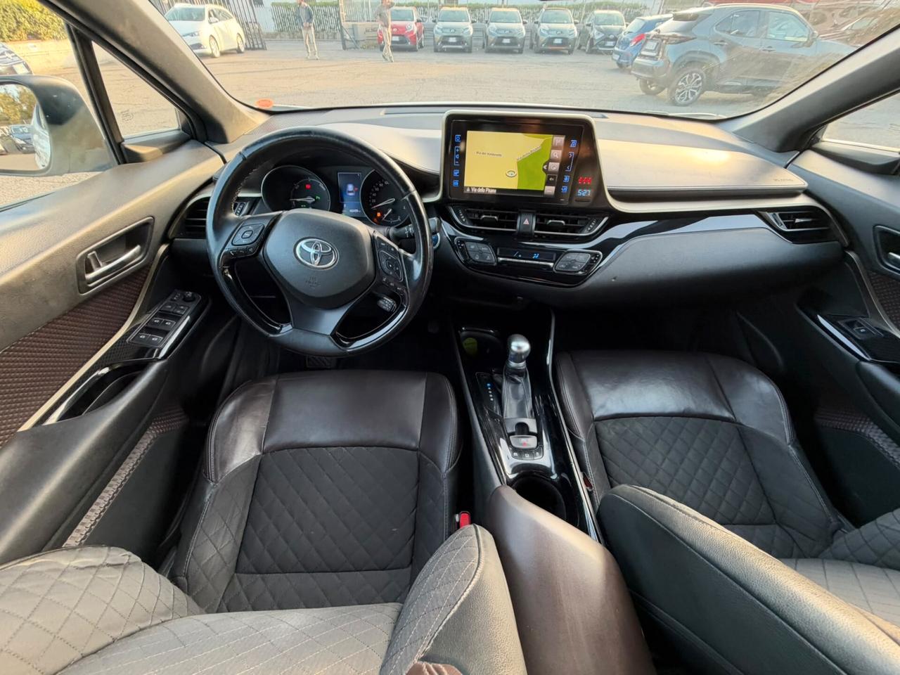 Toyota C-HR 1.8 Hybrid E-CVT Lounge