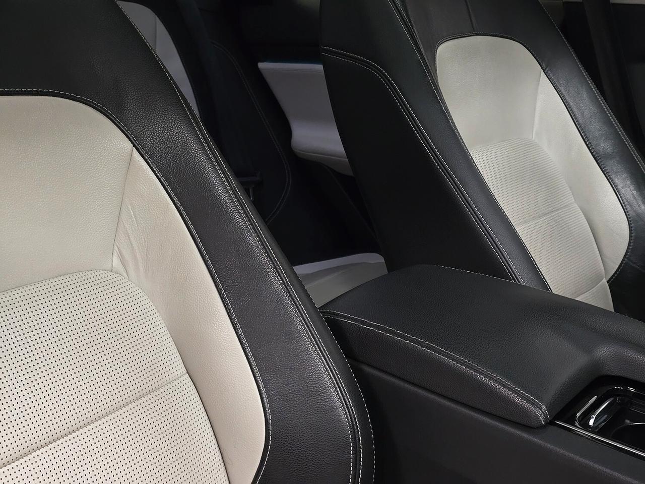 JAGUAR F-PACE F-Pace 2.0 i4 R-SPORT AWD 250CV_SERVICE_LED_TETTO!