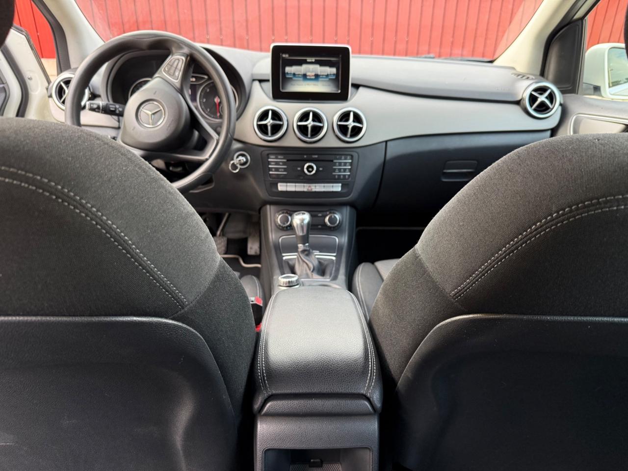 Mercedes-benz B 180 B 180 d Business