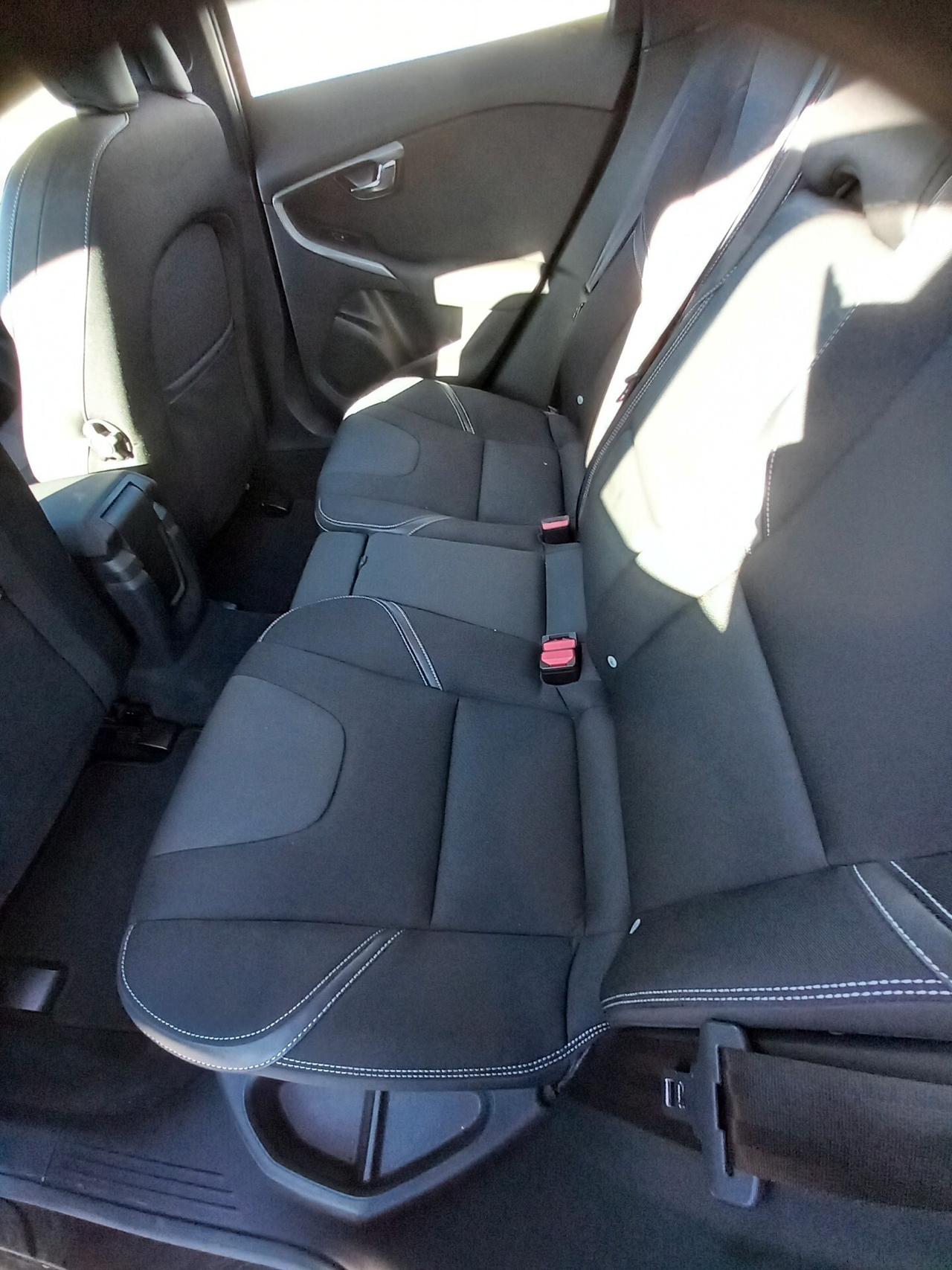 Volvo V40 Cross Country D2 Style Plus