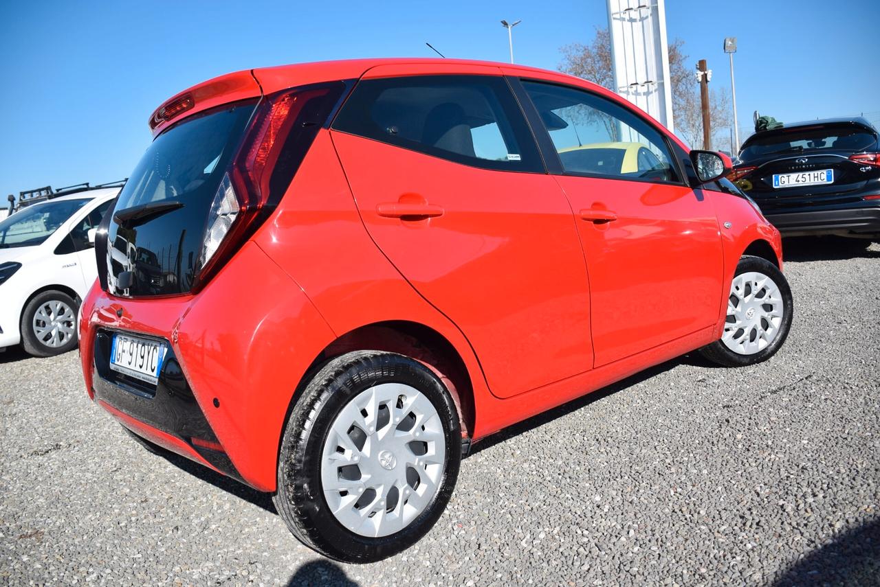 Toyota Aygo 1.0 VVT-i 72cv X-COOL - ADAS SENSORI CRUISE LED BT OK NEOPATENTATI