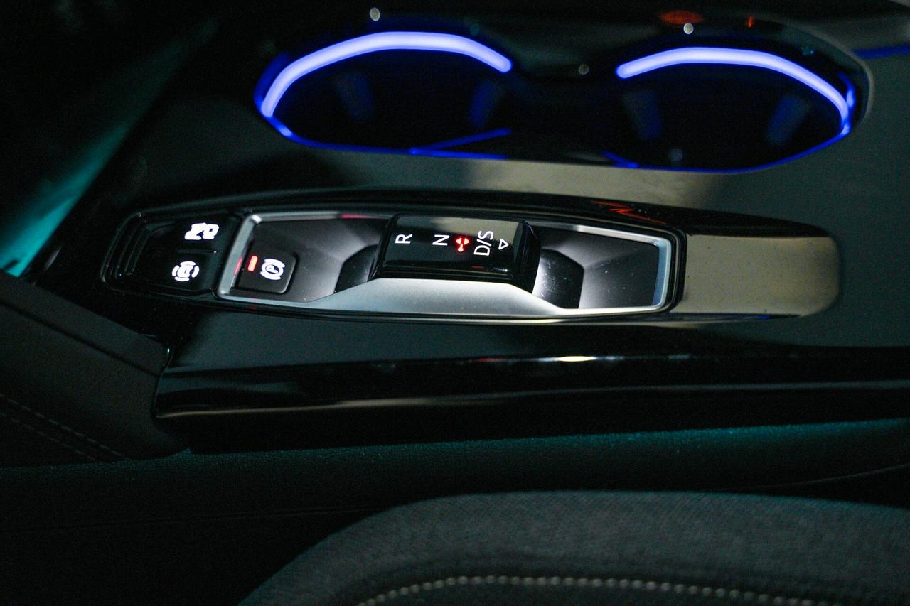 Audi Q5 TDi 150 kW mHEV+ S tronic quattro Launch edition line