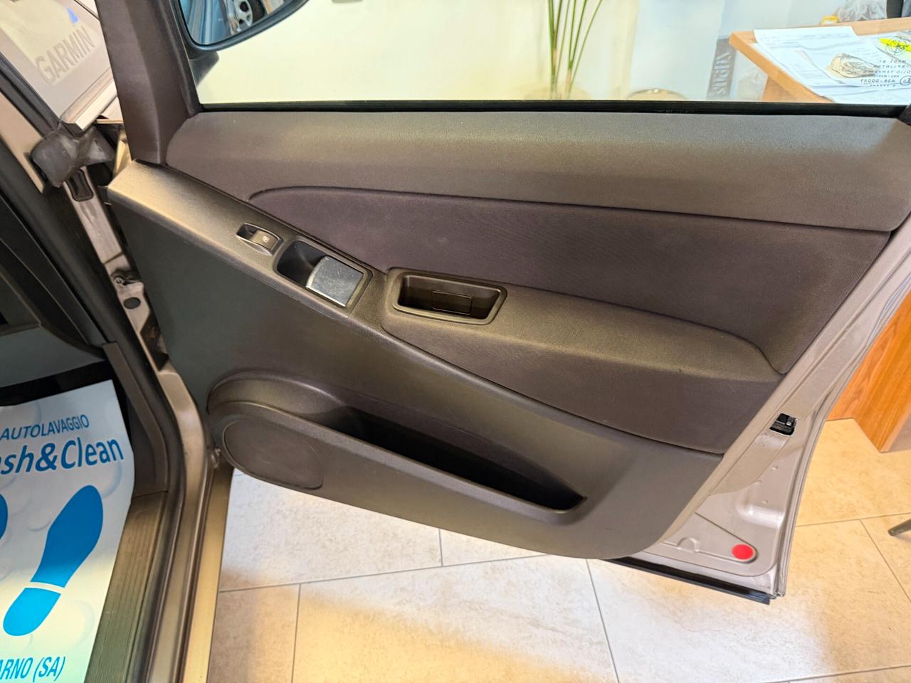 Lancia MUSA 1.4 8V GPL Ecochic Platino Full DISTRIBUZ TAGLIANDATA NEOPATENTATI